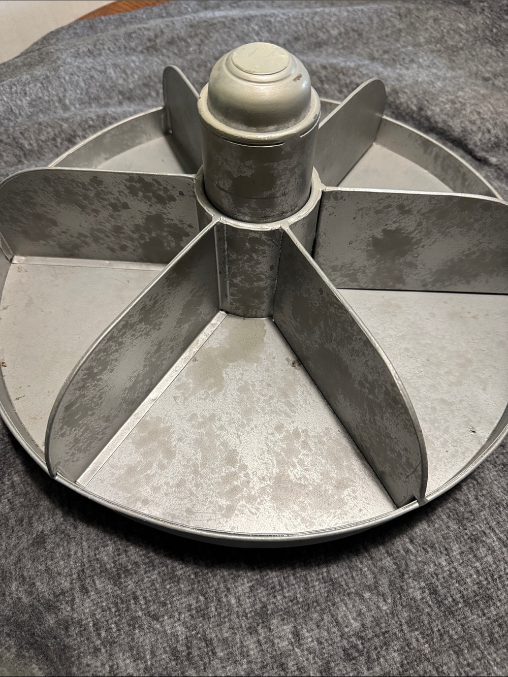 Vintage Six-Slot Metal Rotating‎ Organizer Carousel - Gray